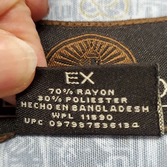 Mens, fabulous short sleeves shirt by Weatherproof. Blue design‎ size XL.… - Picture 9 of 11